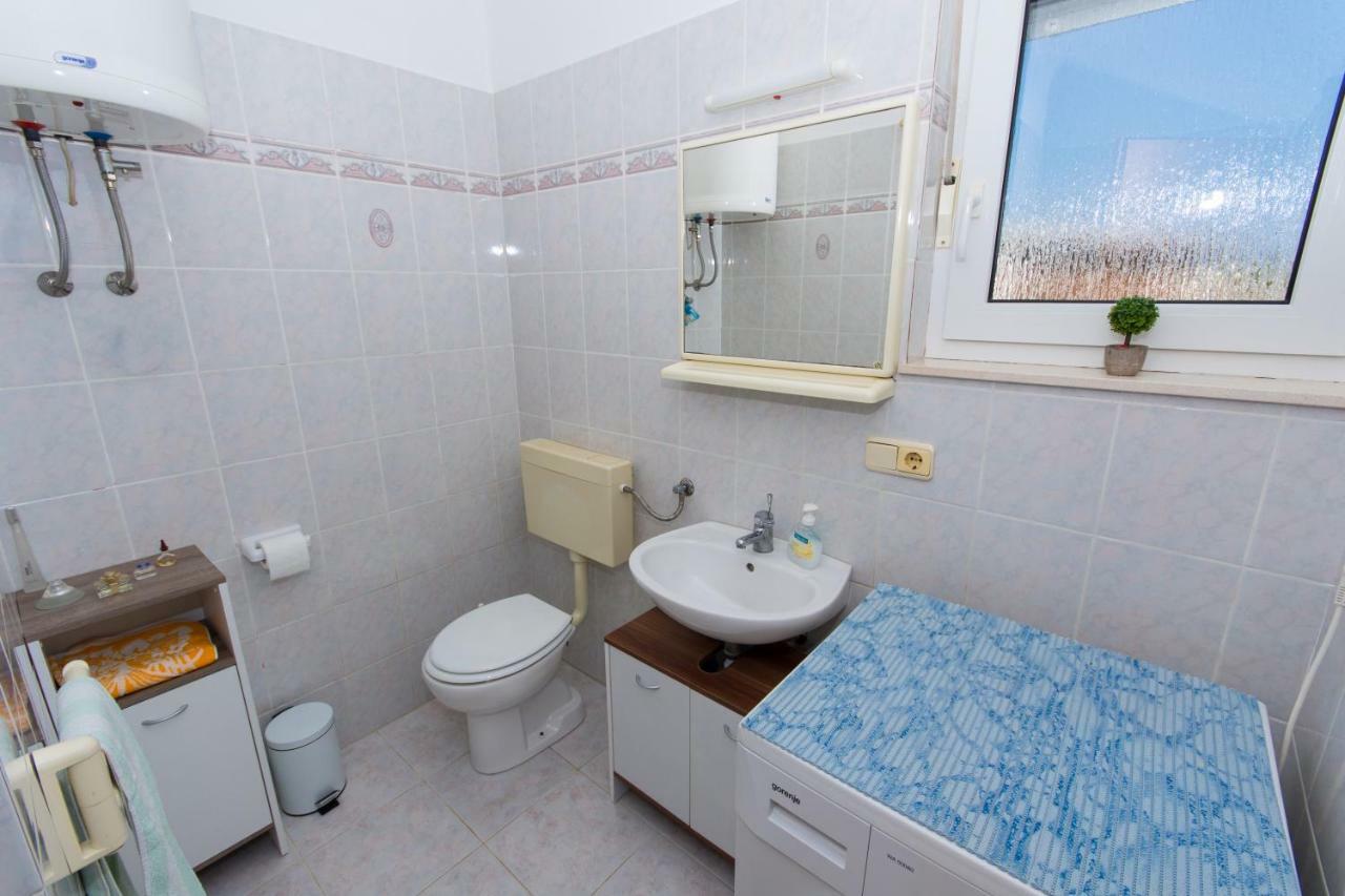 Rina Vacation Home Трогир Екстериор снимка